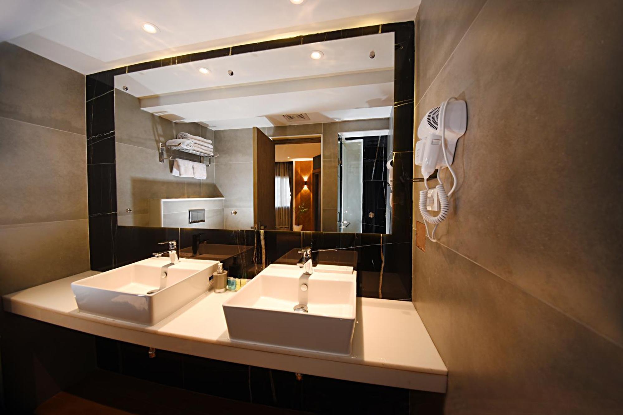 Daali Hotel & Apartment Kathmandu Ngoại thất bức ảnh